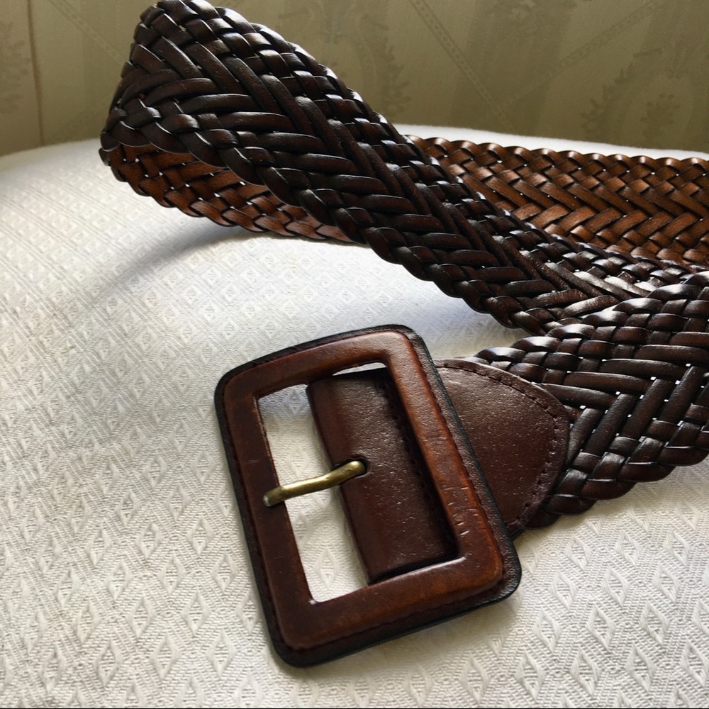 Classy NY & CO leather braided belt !! 👄